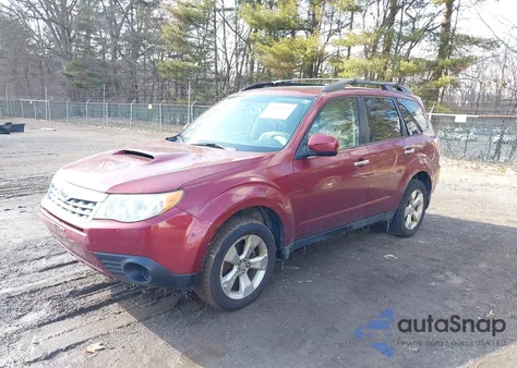 2013 Subaru Forester 2.5X z USA, uszkodzony, nr VIN JF2SHGAC8DH417720